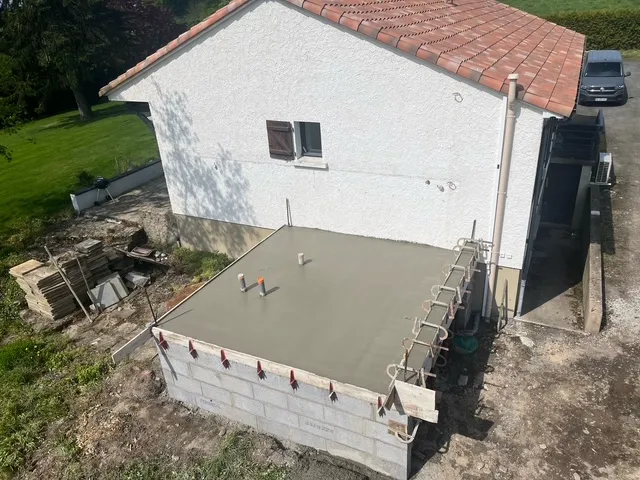 Agrandissement de maison avec un plancher à la Bruffière